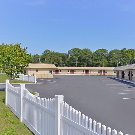 Americas Best Value Inn - Port Jefferson Station - Long Island Esterno foto