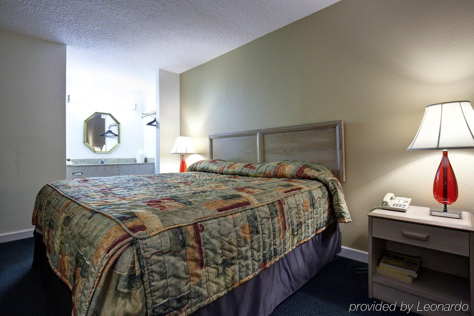 Americas Best Value Inn - Port Jefferson Station - Long Island Camera foto