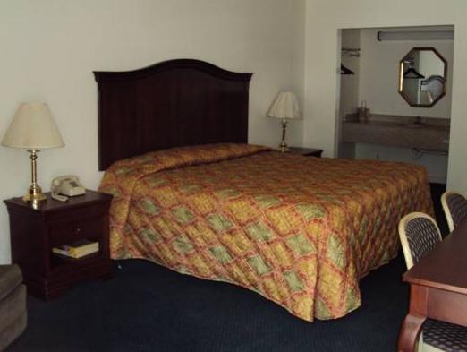 Americas Best Value Inn - Port Jefferson Station - Long Island Esterno foto